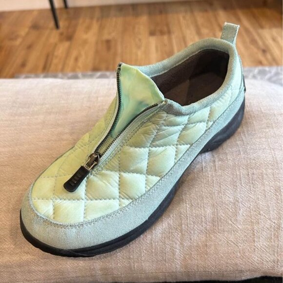 Lands END woman’s zipper sneakers. Mint green. Thick sole. Size 8. Leather/quilt - Picture 8 of 10